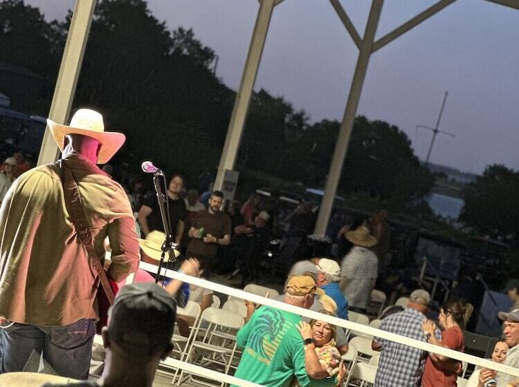 호텔 Whitney Ridge Resort