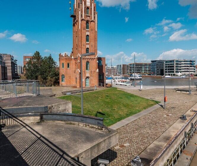 Limehome Bremerhaven Kantstraße