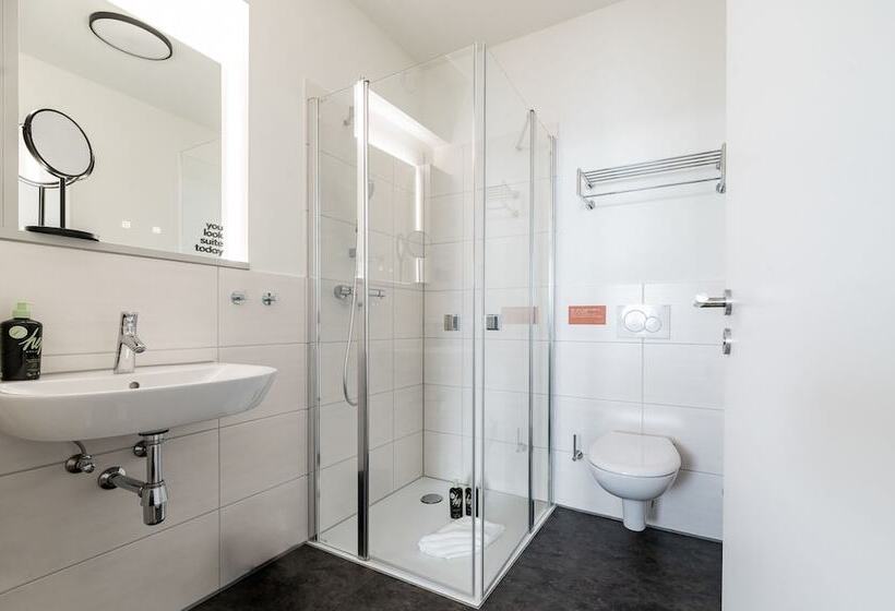 Limehome Bremerhaven Kantstraße