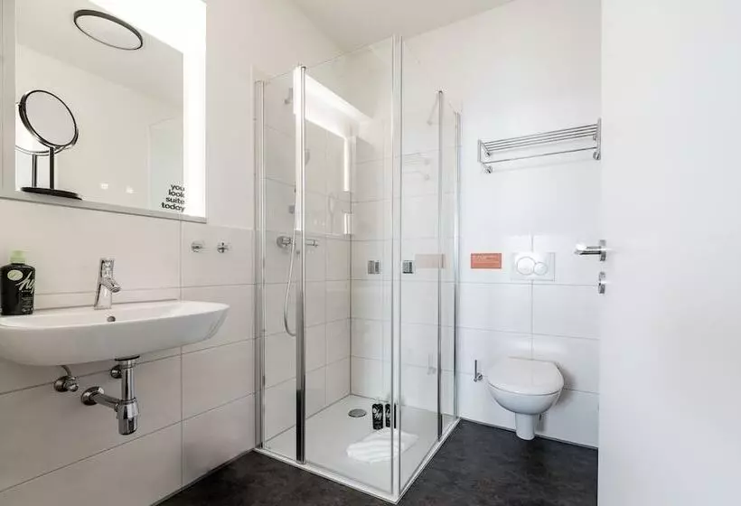 Limehome Bremerhaven Kantstraße