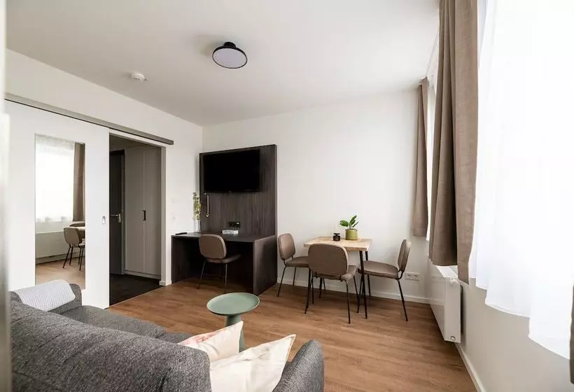 Limehome Bremerhaven Kantstraße