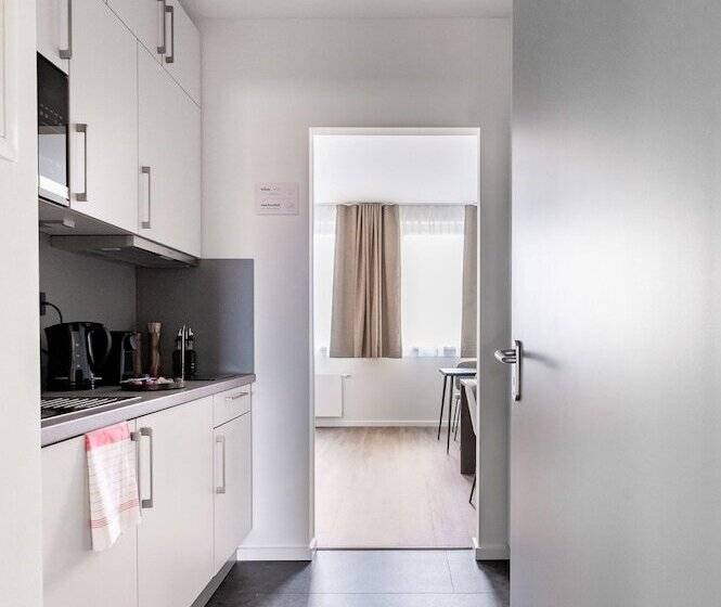 Limehome Bremerhaven Kantstraße