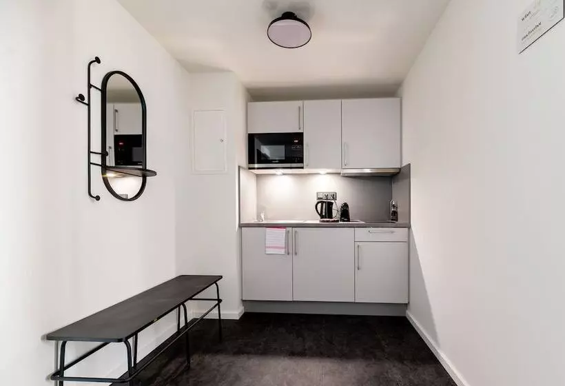 Limehome Bremerhaven Kantstraße