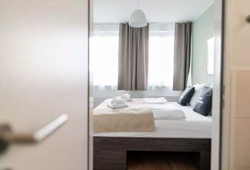 Limehome Bremerhaven Kantstraße