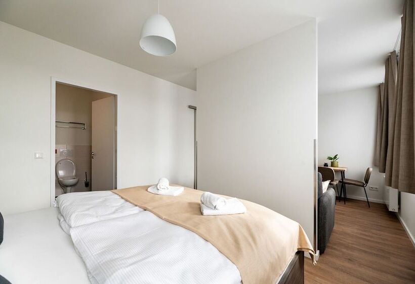 Limehome Bremerhaven Kantstraße