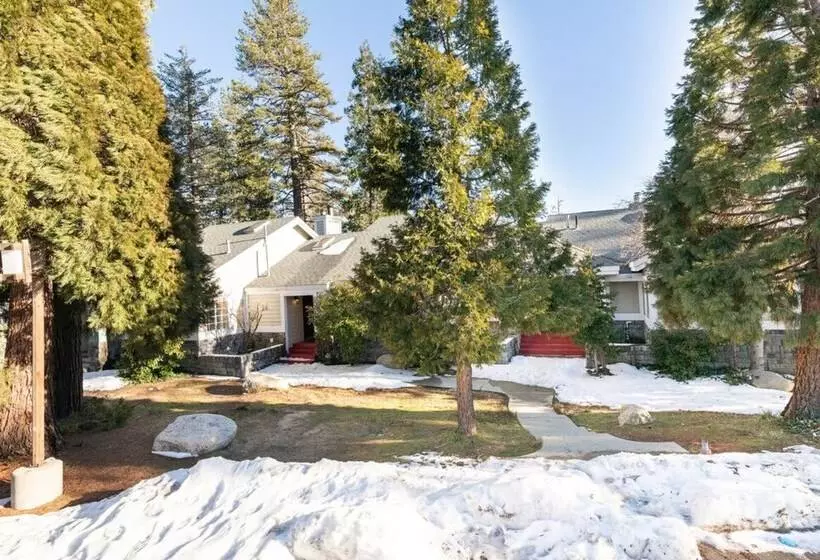 North Bay Mountains Cabins