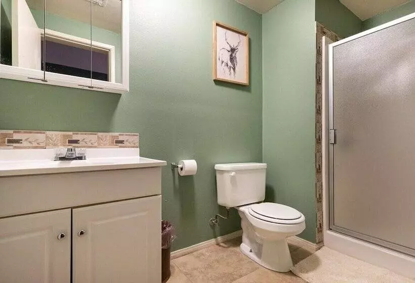 North Bay Mountains Cabins