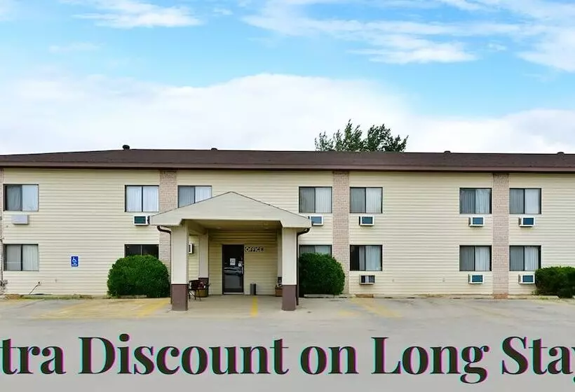 Oyo Hotel Pipestone Mn, Canterbury Park