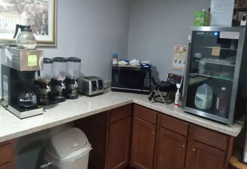 Oyo Hotel Pipestone Mn, Canterbury Park