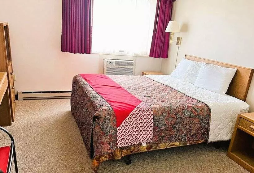 Oyo Hotel Pipestone Mn, Canterbury Park