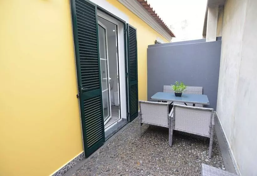 Majatalo Casas Do Baleeiro   Whaler’s Houses