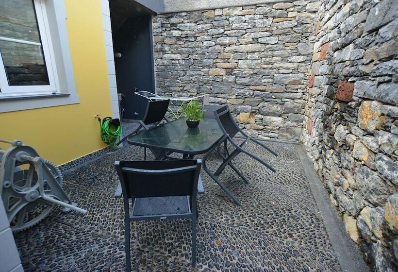 ペンション Casas Do Baleeiro   Whaler’s Houses