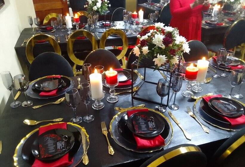 بنسيون Emampingeni Lodge