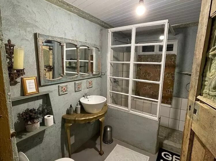 Majatalo The Love Story Guest House