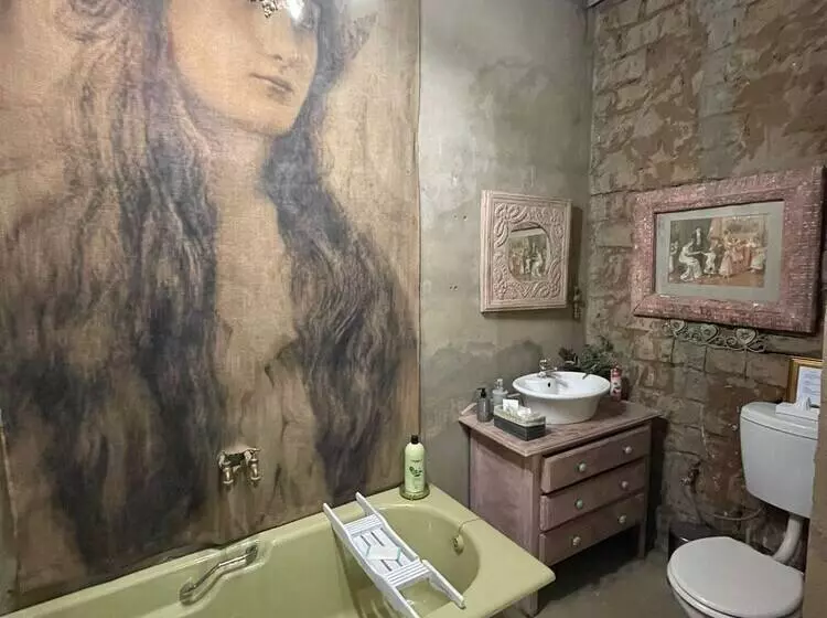 Majatalo The Love Story Guest House