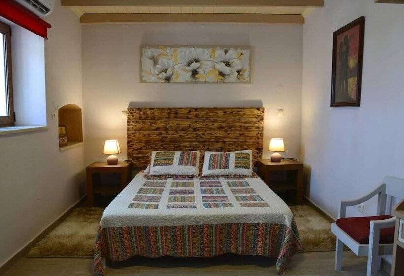 דירת נופש Charming 3 Bed House In Alfa