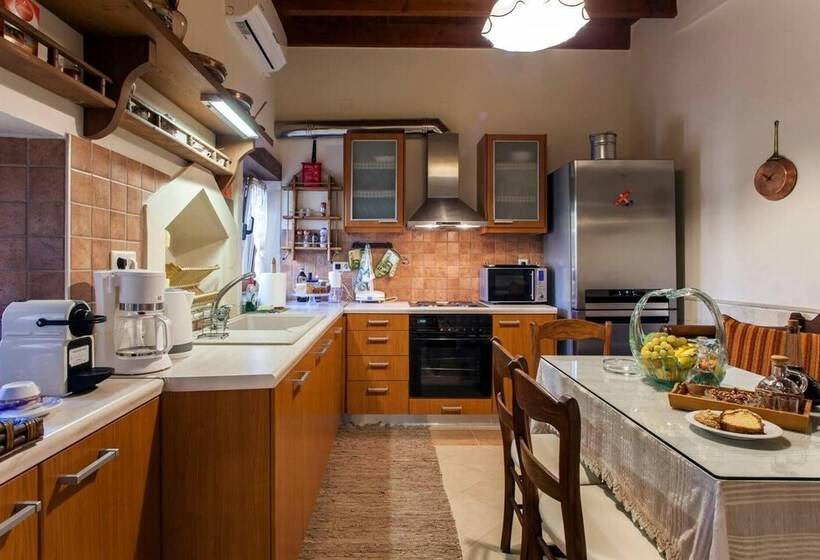 דירת נופש Charming 3 Bed House In Alfa