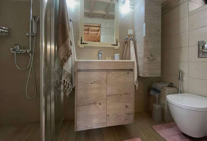 דירת נופש Charming 3 Bed House In Alfa