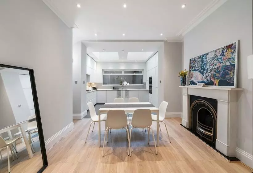 レジデンス Modern Townhouse With Cinema Room In London Se1