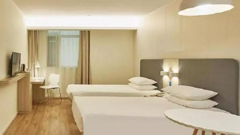 Hanting Hotel Baotou Donghe Railway Station