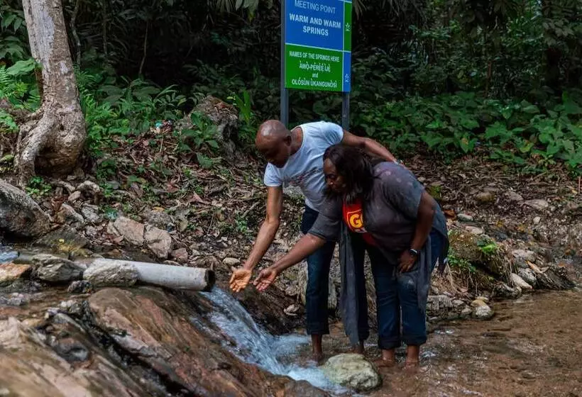 هتل Ikogosi Warm Springs Resort
