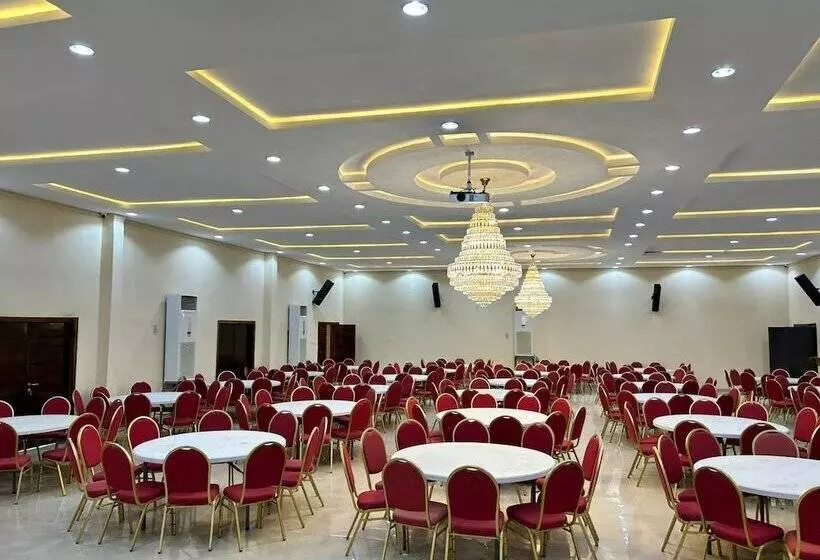 هتل Ikogosi Warm Springs Resort