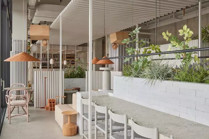 Hotelli Locke At East Side Gallery