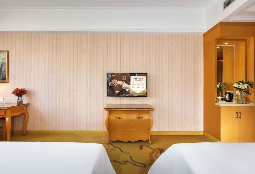 Otel Vienna International