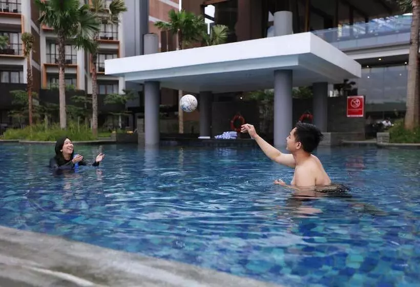 ホテル Aston Sentul Lake Resort & Conference Center