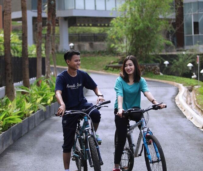 酒店 Aston Sentul Lake Resort & Conference Center