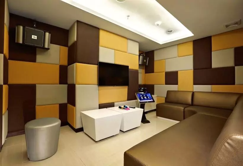 ホテル Aston Sentul Lake Resort & Conference Center