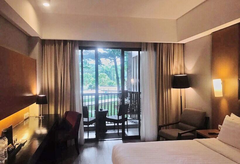 酒店 Aston Sentul Lake Resort & Conference Center