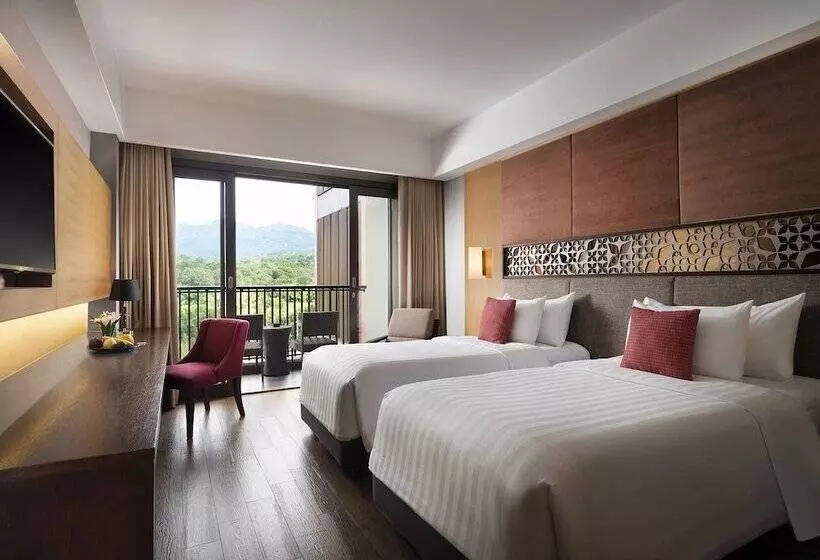 ホテル Aston Sentul Lake Resort & Conference Center