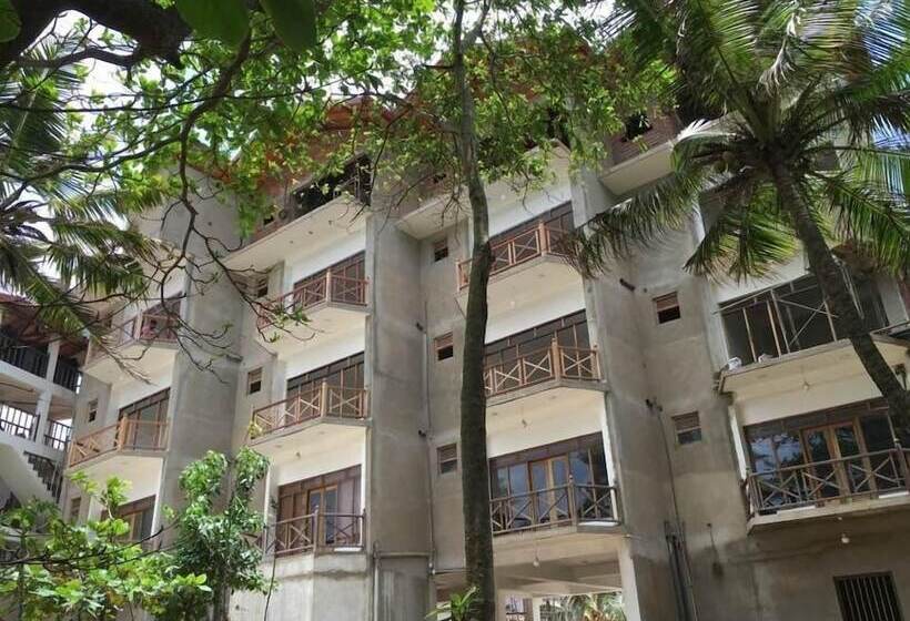 Hotel Aussie Swiss Beach Resort