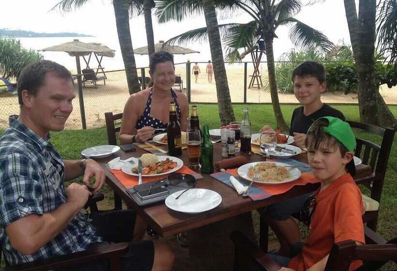 Hotel Aussie Swiss Beach Resort