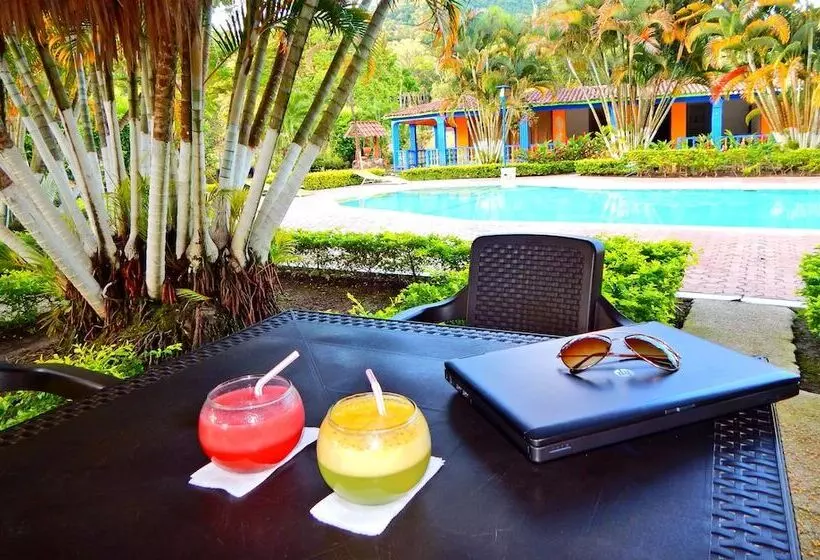ホテル Campestre La Herradura