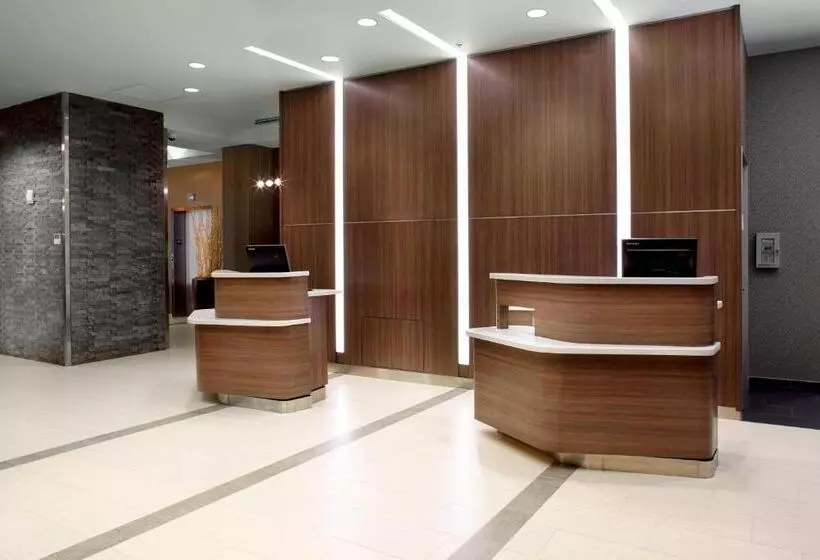 ホテル Courtyard By Marriott Akron Downtown