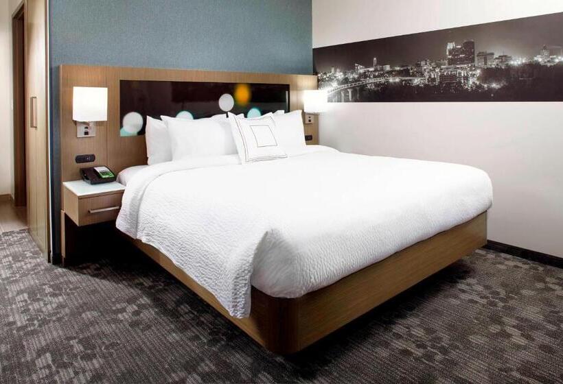 هتل Courtyard By Marriott Akron Downtown