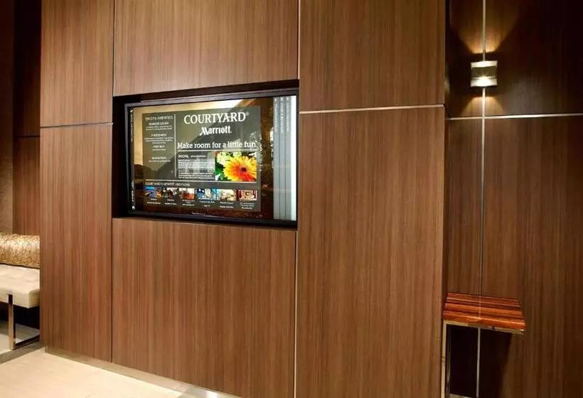 ホテル Courtyard By Marriott Akron Downtown
