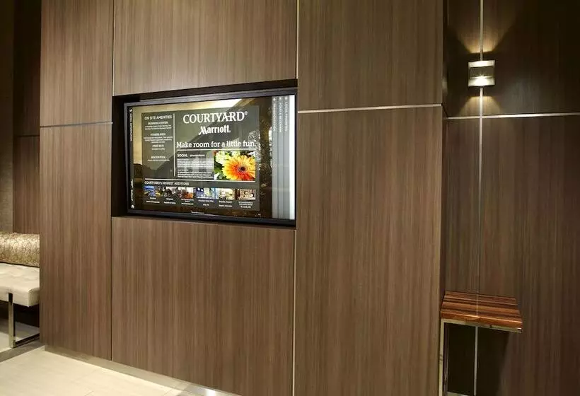 ホテル Courtyard By Marriott Akron Downtown