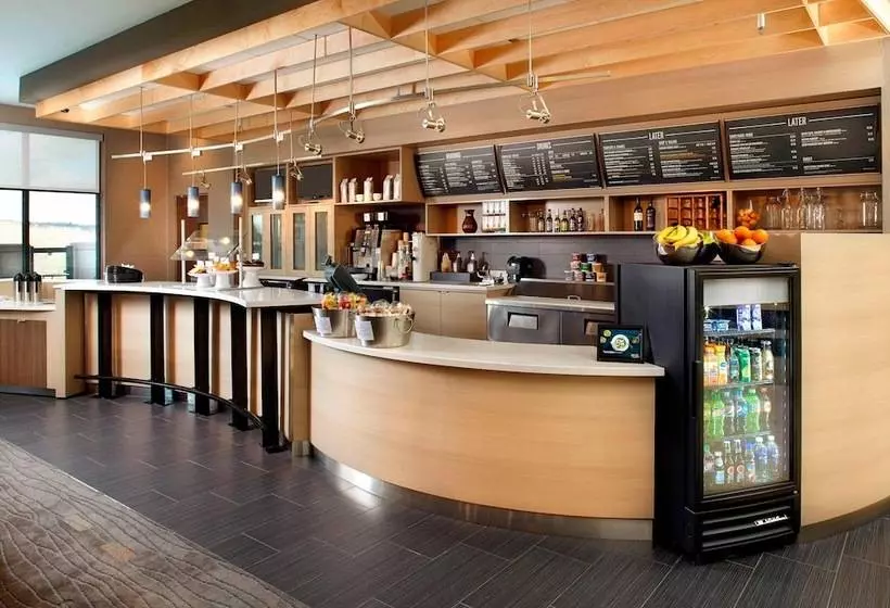 ホテル Courtyard By Marriott Akron Downtown