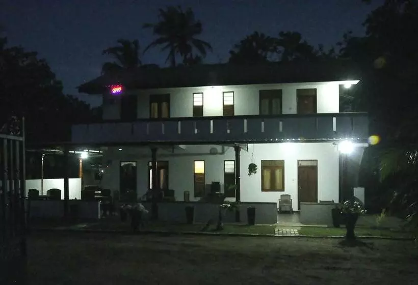 Hotelli Flamingo Mansion