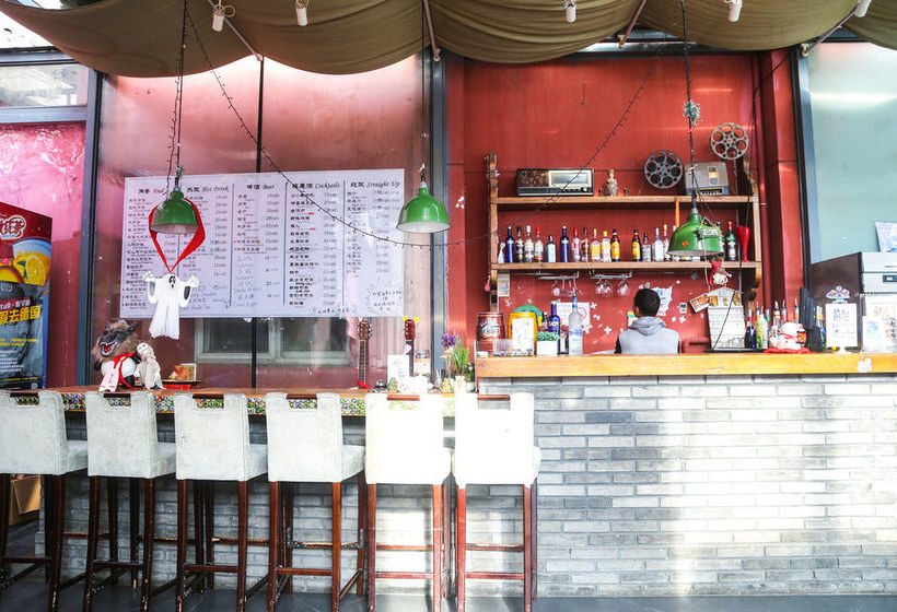 Hotel Home Youth Hostel