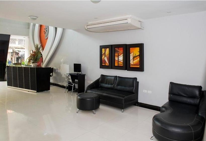 فندق La Media Naranja