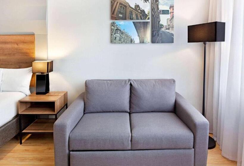 בית מלון כפרי La Quinta By Wyndham Medellin