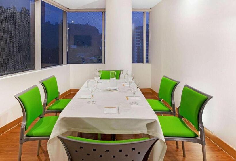 בית מלון כפרי La Quinta By Wyndham Medellin