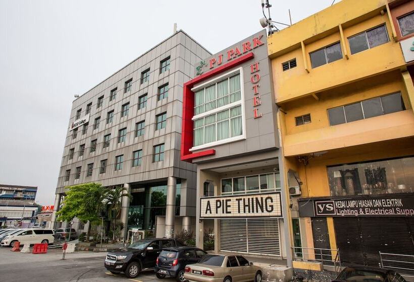 בית מלון כפרי Pj Park