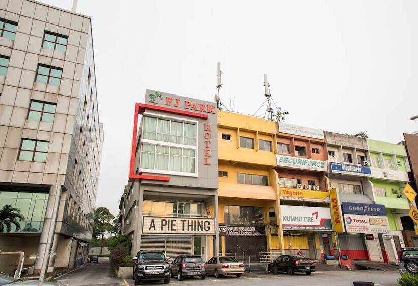 בית מלון כפרי Pj Park