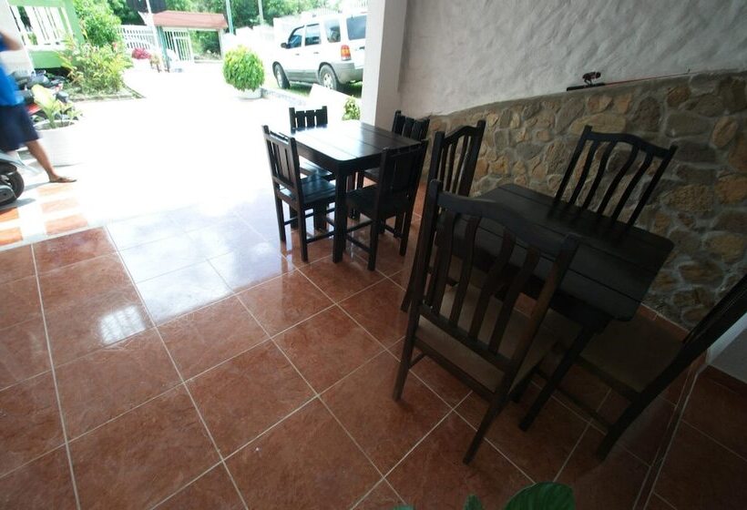 هتل Posada Enilda