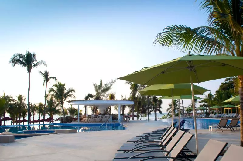 ホテル Residences at The Fives